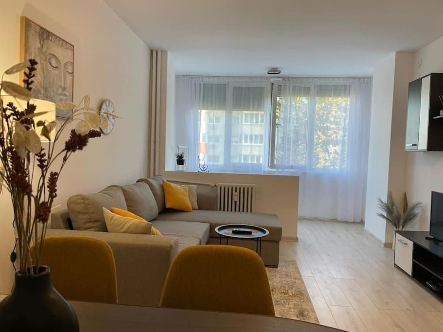 Mav Bucharest Apartman Kültér fotó